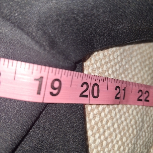 Black Leslue Fay Short Sleeve Blouse with Polka Dot Trim In A Size 12. EUC - Picture 8 of 11
